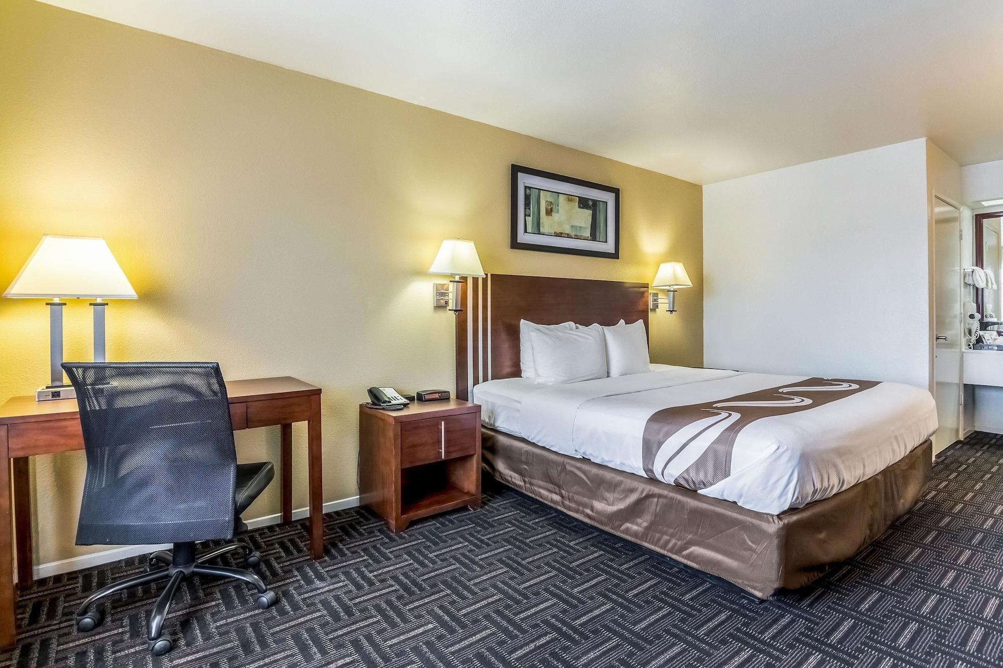 Quality Inn Fresno Near University Bagian luar foto
