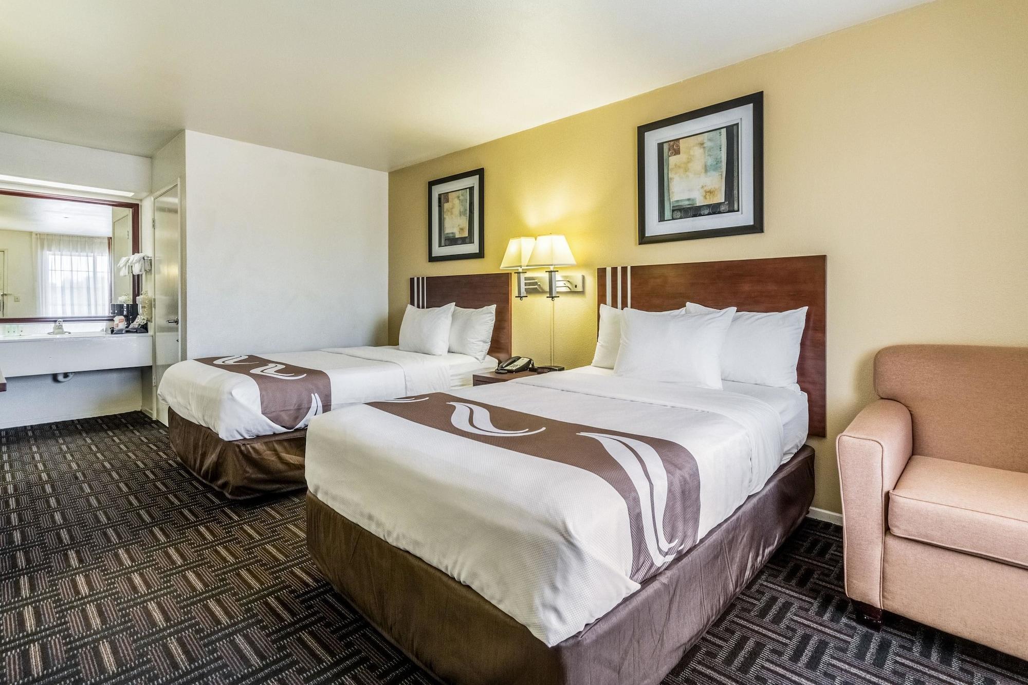 Quality Inn Fresno Near University Bagian luar foto
