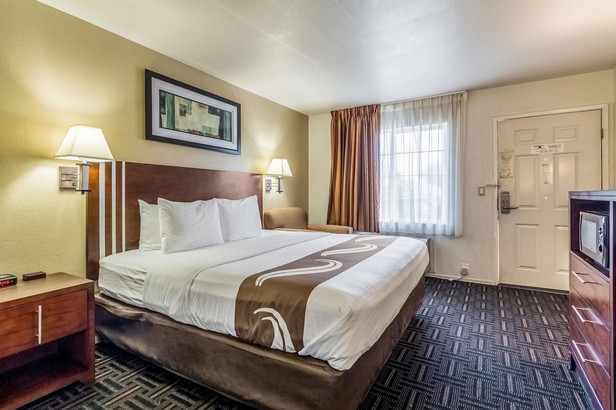 Quality Inn Fresno Near University Bagian luar foto