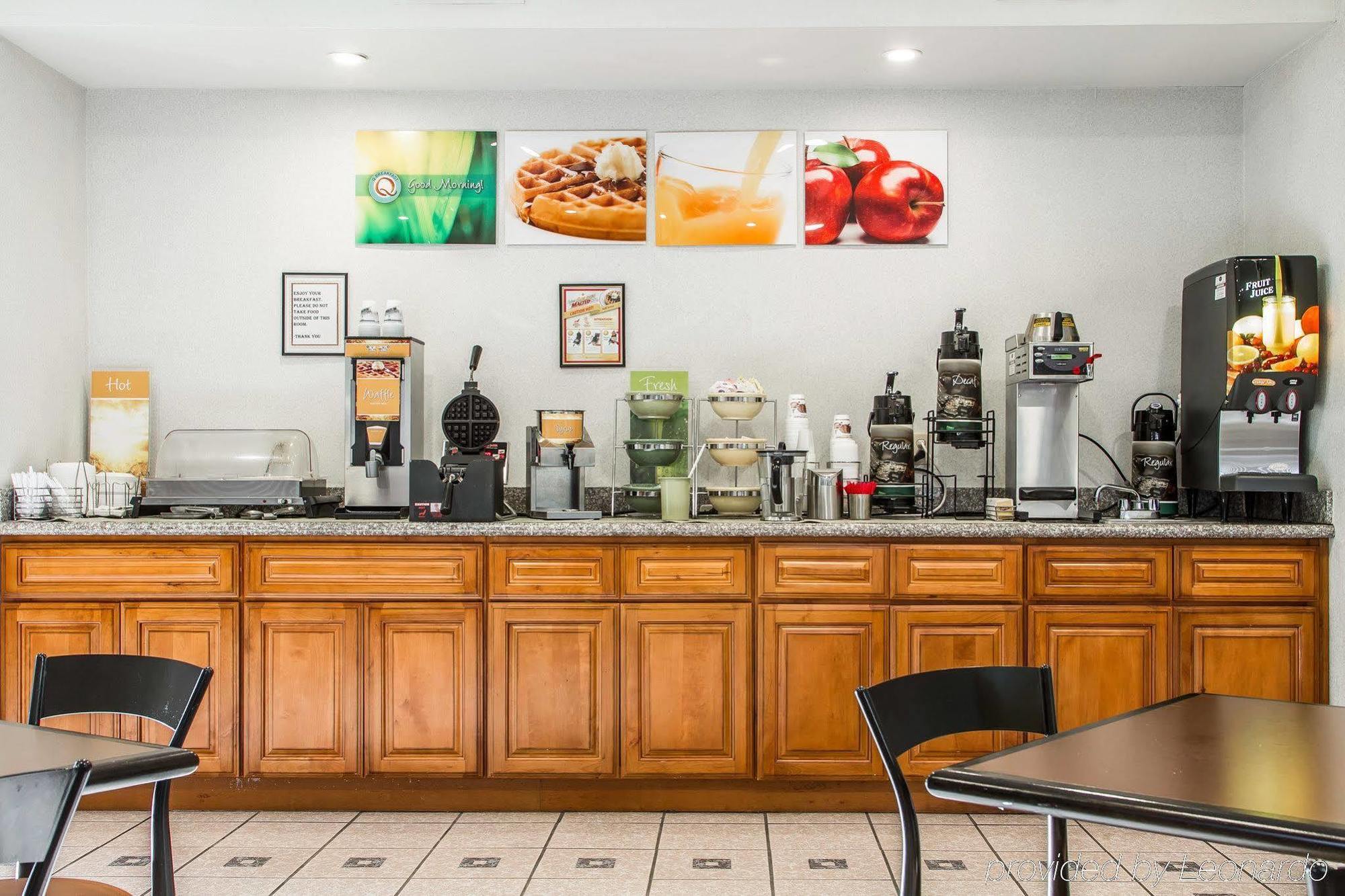 Quality Inn Fresno Near University Bagian luar foto
