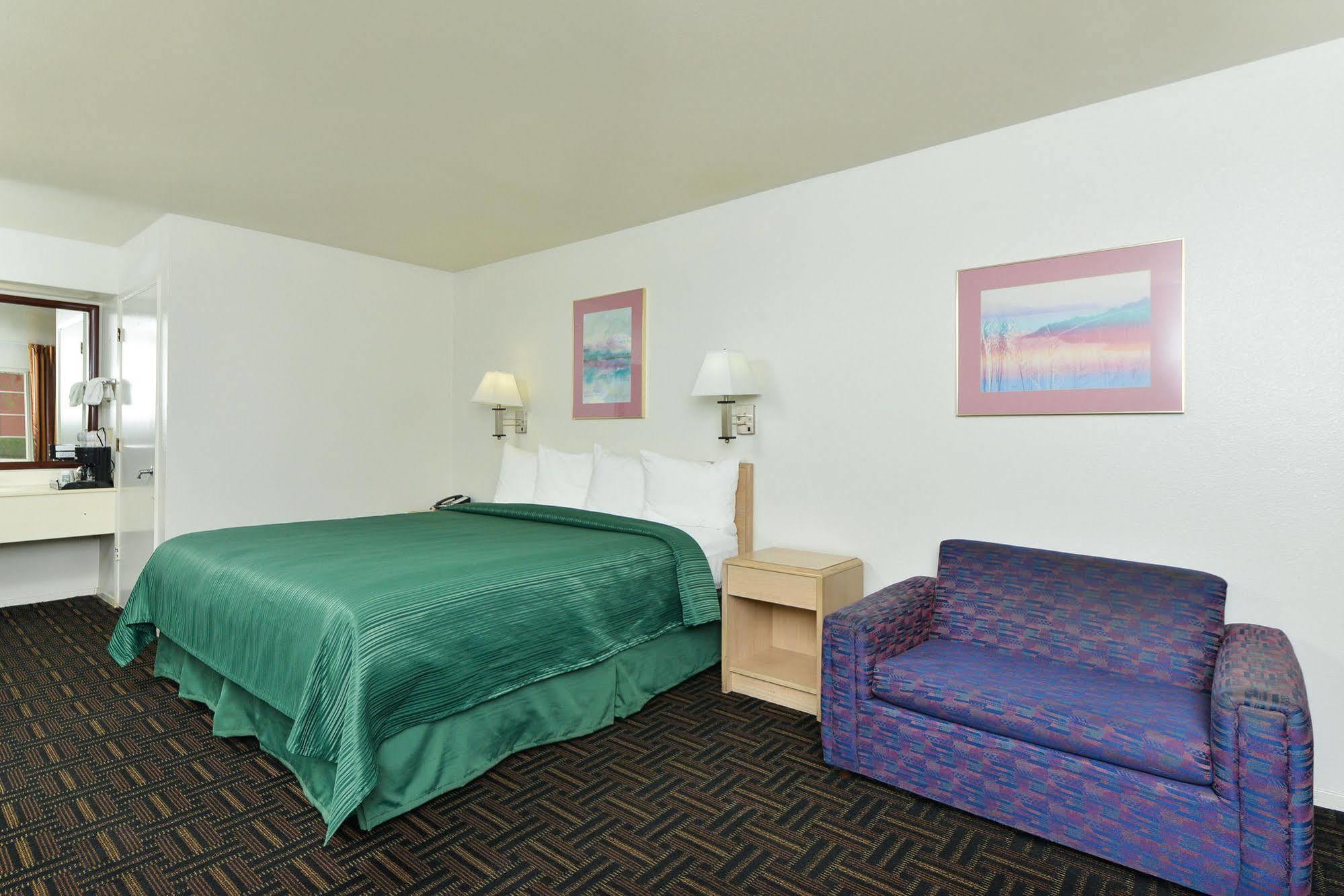 Quality Inn Fresno Near University Ruang foto